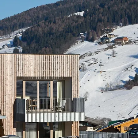 Alpenrock By Alps 4*