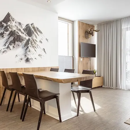 Alpenrock By Alps Hotel apartamentowy 4*