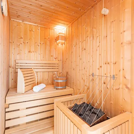 Lägenhetshotell Alpenrock By Alps 4*